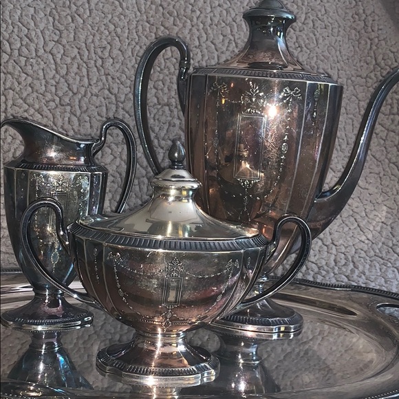 Community Plate Tea set - Picture 2 of 3
